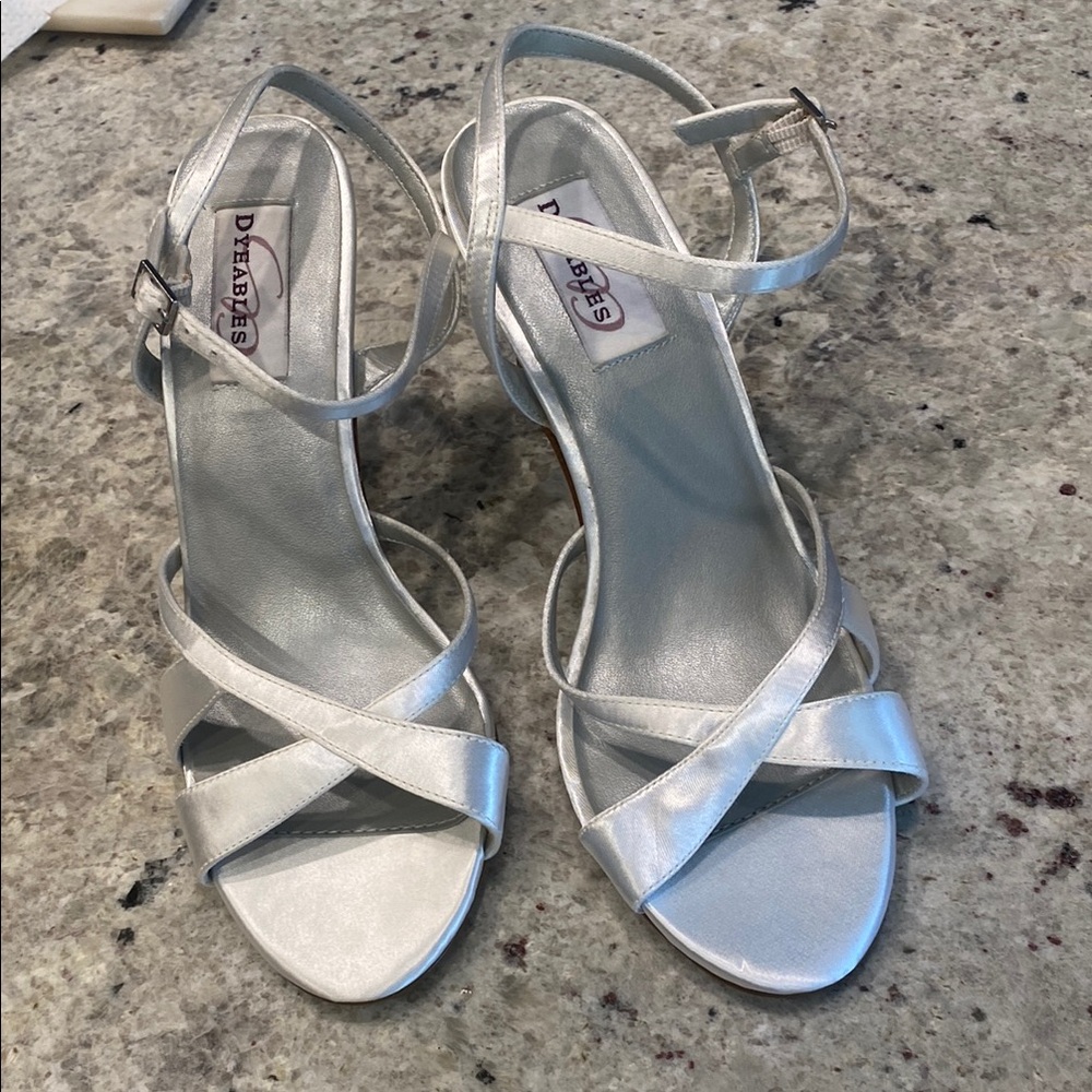 Elegant Silver Strappy Sandals with Ankle Strap